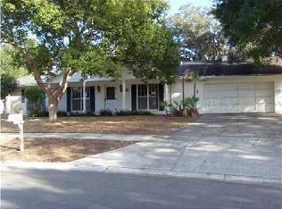 425 Green Arbor Dr, Brandon, FL 33511