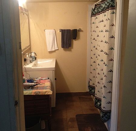 3rd image of 6713 Leana Ave