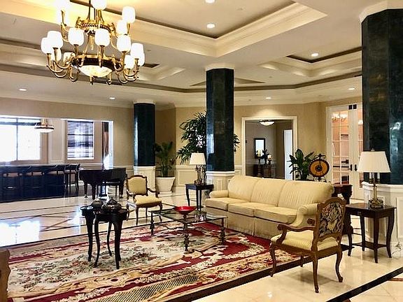 4th image of 16102 Emerald Estate Drive #228