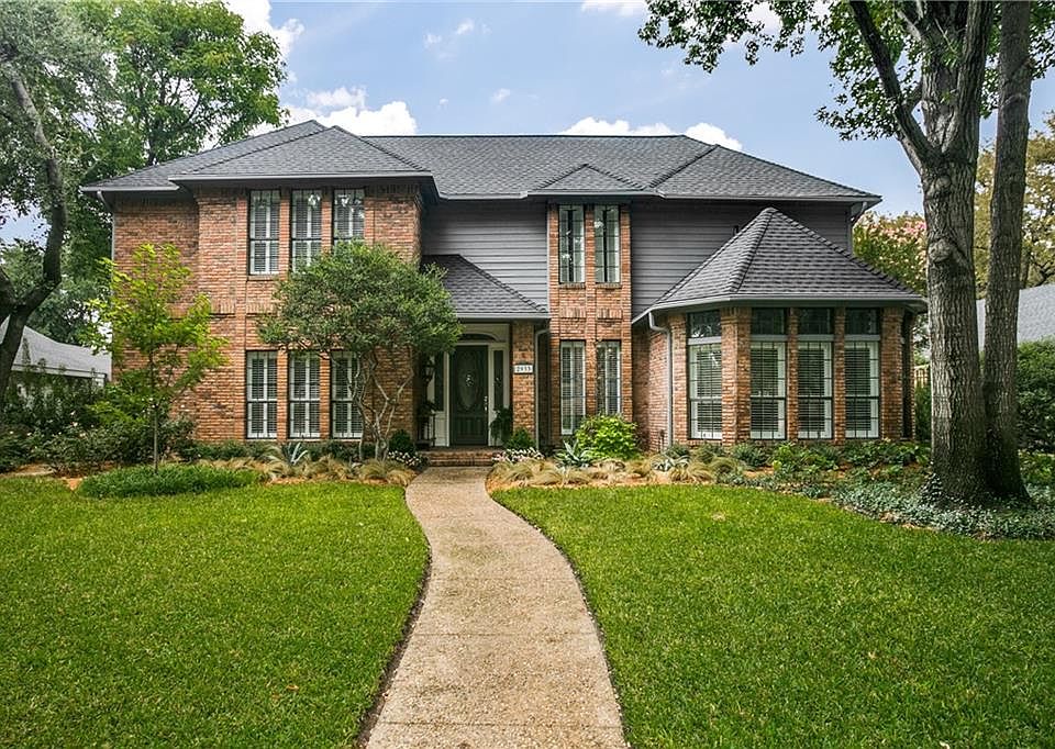 1st image of 2933 N Saint Andrews Dr