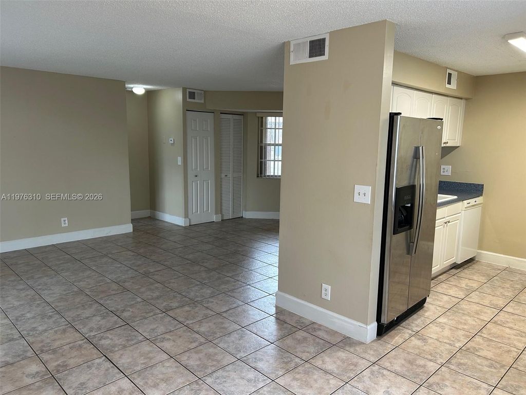 301 SW 86th Ave APT 102, Hollywood, FL - View 6