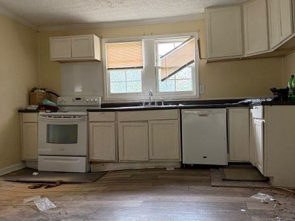 4th image of 248 Sweetie Way