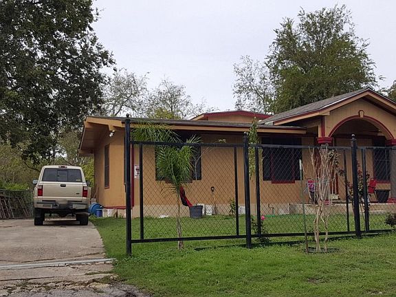 3rd image of 147 Colleen Dr