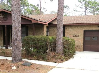 352 N Shore Dr, Southport, NC 28461