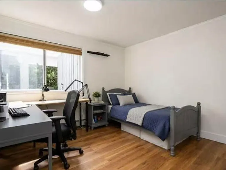 3841 Bayridge Ave — Photo 10
