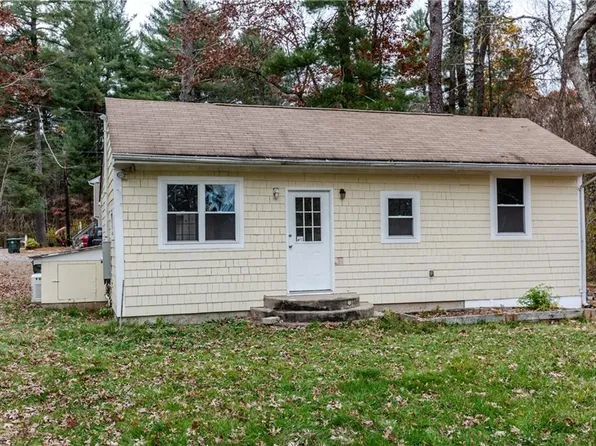 114 Vine St, Coventry, RI 02816