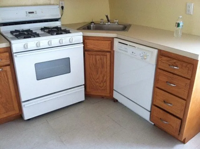 135 Galen St #3 — Photo 3