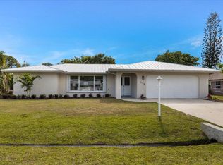 2138 SE Dolphin Rd, Port Saint Lucie, FL 34952