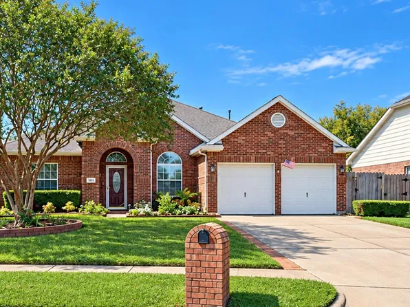 3511 Harbor Pass Ln, Friendswood, TX 77546