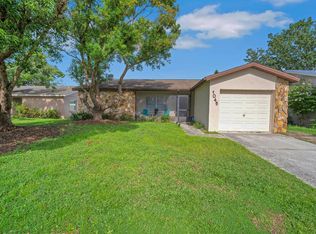 1045 Axlewood Cir, Brandon, FL 33511
