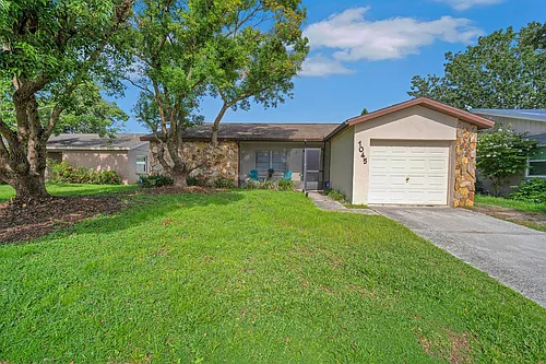 1045 Axlewood Cir Photo 1