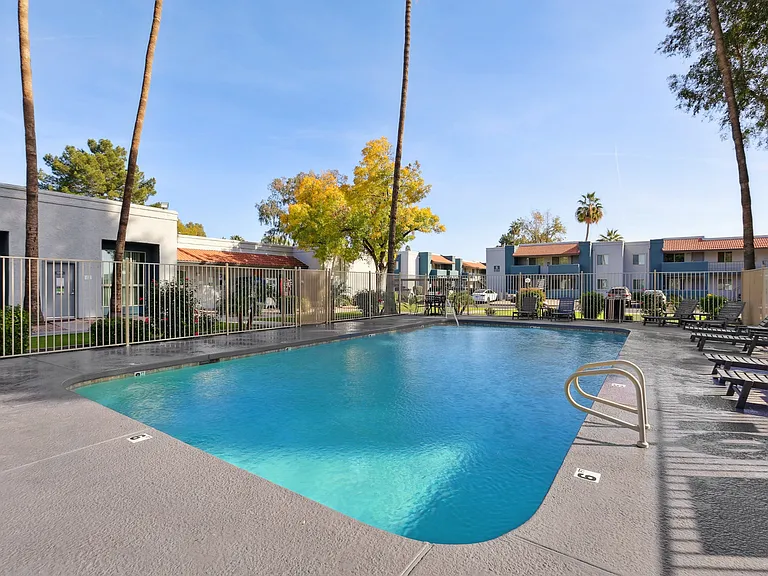 Riviera Park — Photo 25