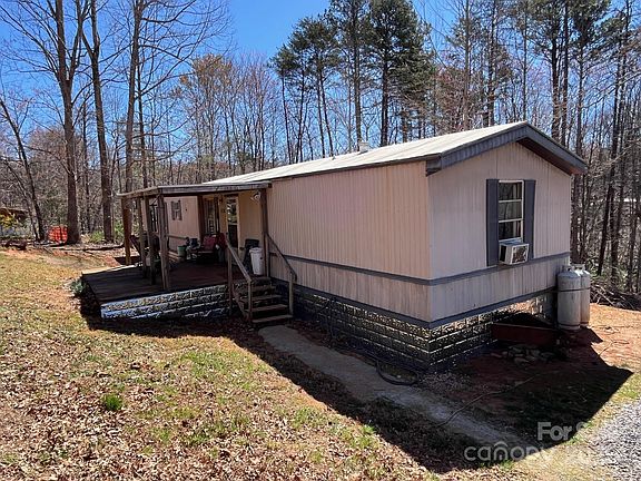 2nd image of 127 Squirrel Hollow Dr