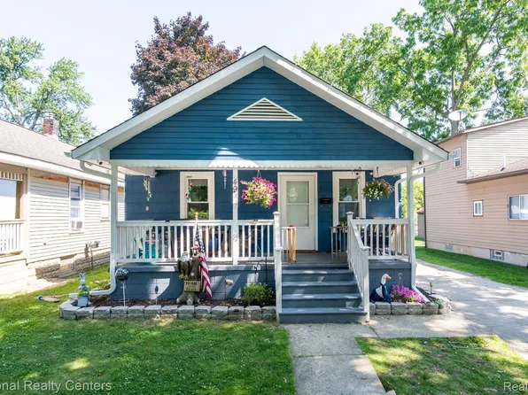 49 E Princeton Ave, Pontiac, MI 48340