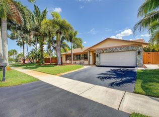 7613 NW 18th Ct, Margate, FL 33063