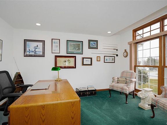 3rd image of 395 Independence Dr