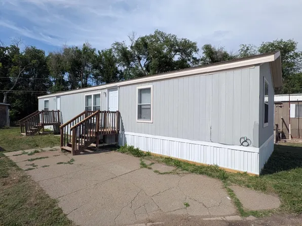 1500 W 27th St #14, Hays, KS 67601