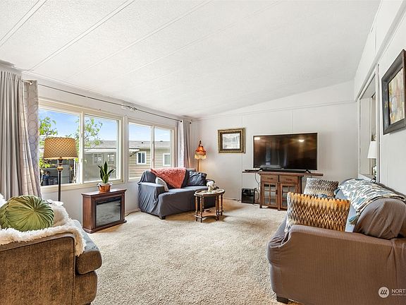 4th image of 132 Sereno Circle Drive