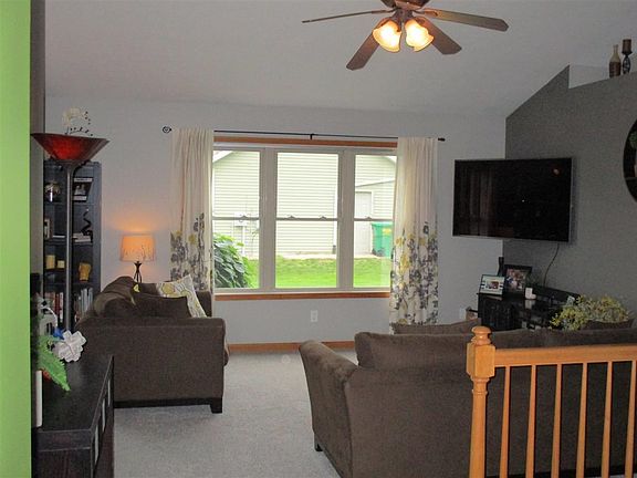 3rd image of 19689 Bluestem Ln