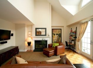 100 Shearwater Ct E APT 83, Jersey City, NJ 07305