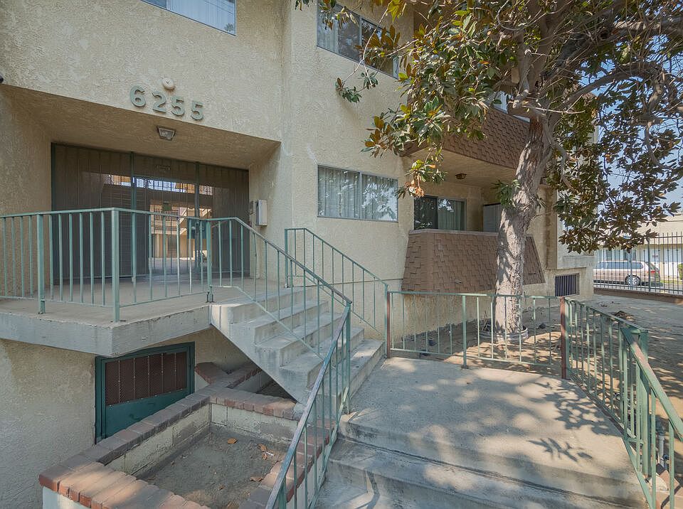 1st image of 6255 Woodman Ave APT 101