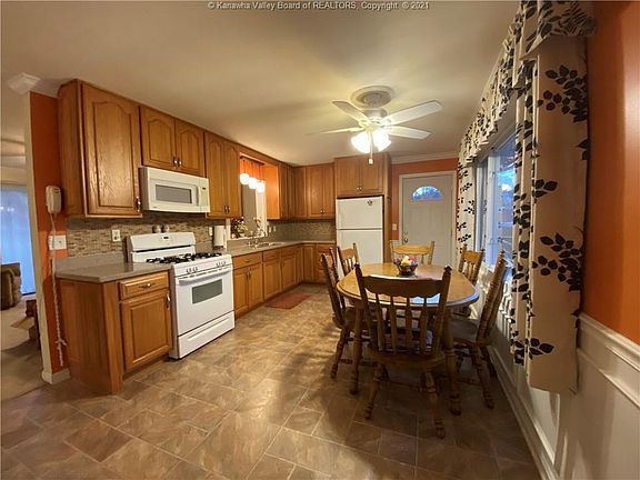 5th image of 70 Brookwood Blvd
