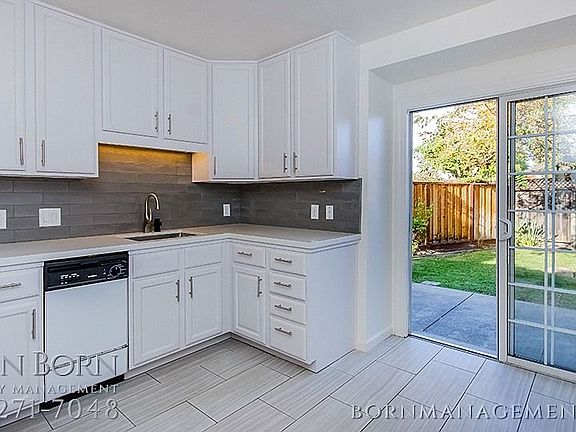 5th image of 2631 Jefferson Ave