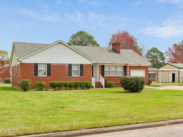 2405 Woodview Road, Kinston, NC 28504