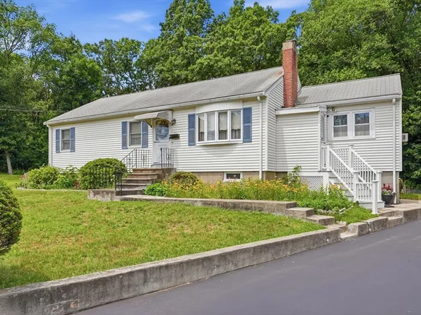 16 Gloria Rd, Randolph, MA 02368