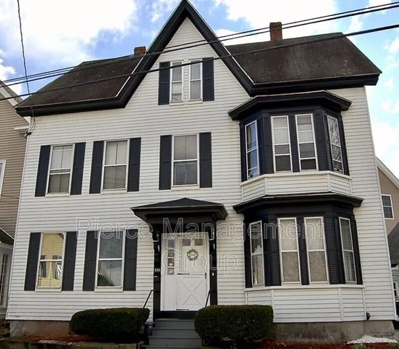 283 E High St #3