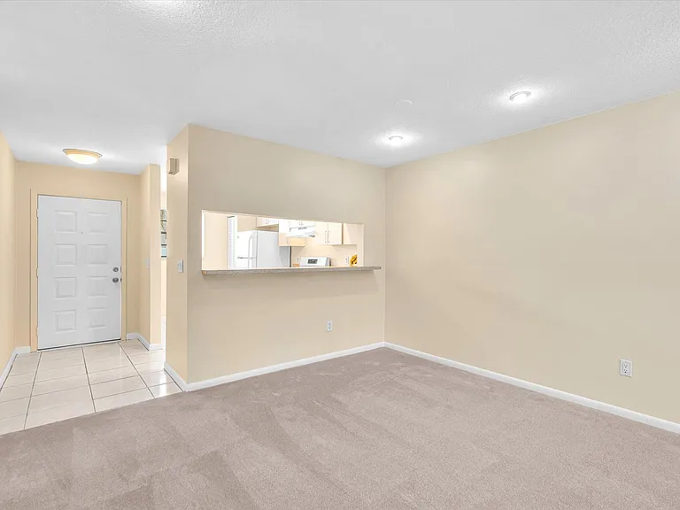299 NW 36th Ave — Photo 8