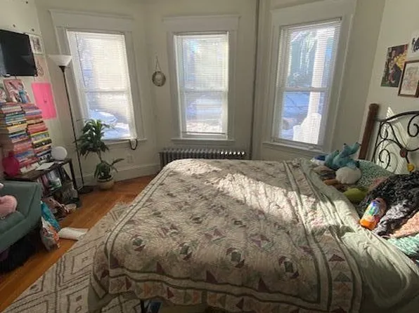 11 Albion St #1, Somerville, MA 02143