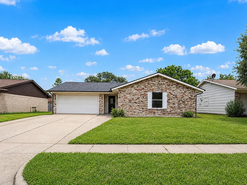 423 Southlake Dr