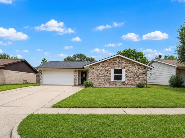 423 Southlake Dr, Forney, TX 75126