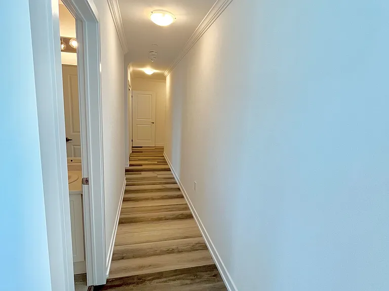 460 Dundas St E #602 — Photo 12