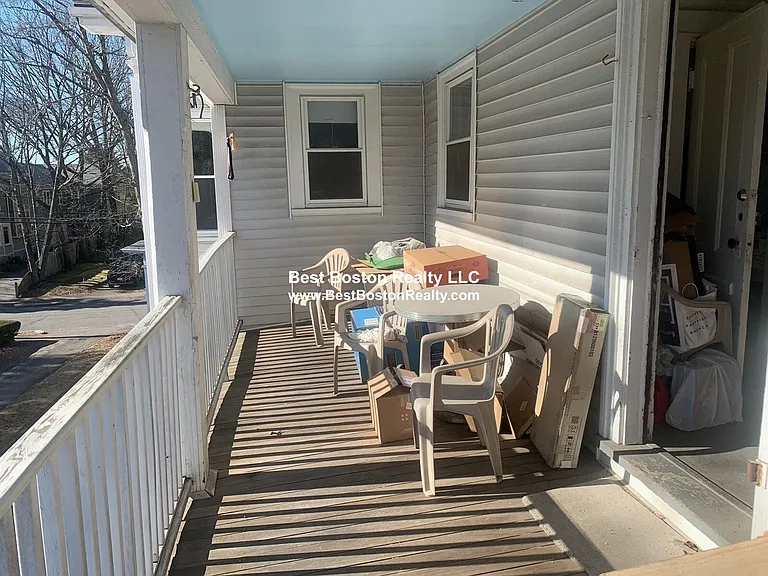 84 Walker St #2 — Photo 4