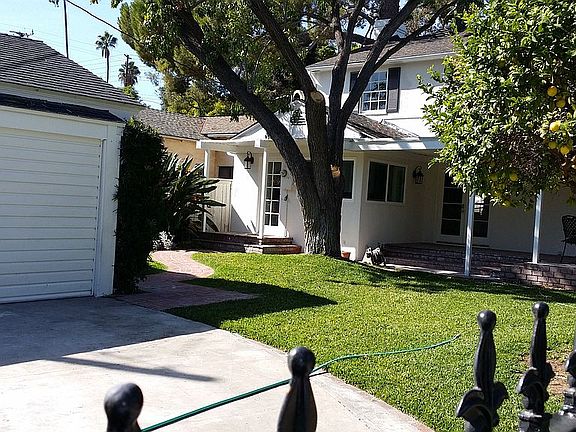 4th image of 1800 Marengo Ave