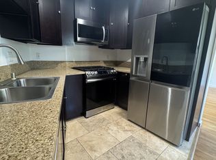 855 Moraga Dr APT 7, Los Angeles, CA 90049