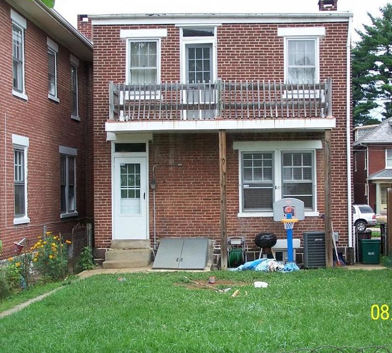 2nd image of 754 N Reservoir St
