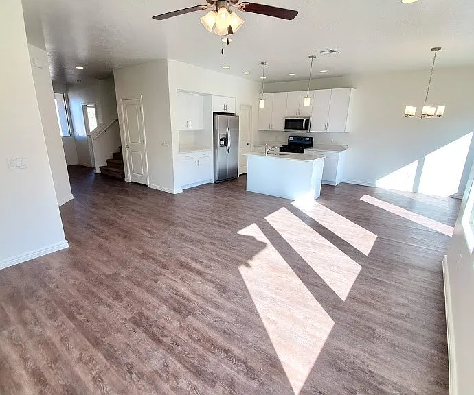 3294 E Tanoak Dr — Photo 6