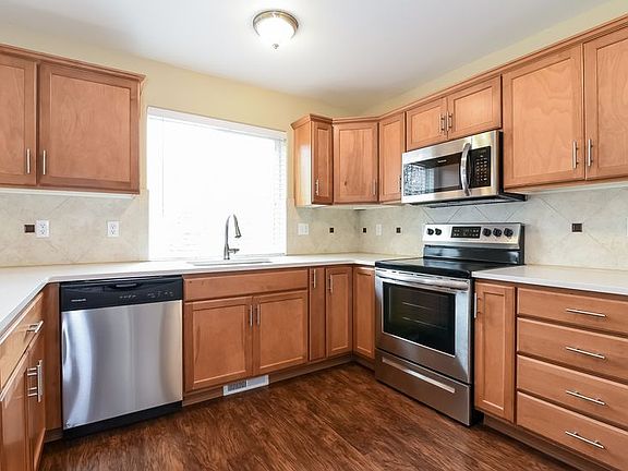 5th image of 14913 95th Ave E