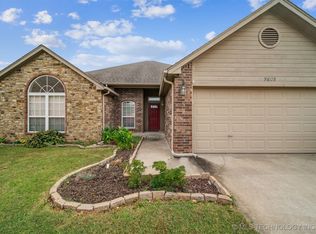 9605 N 101st East Ave, Owasso, OK 74055