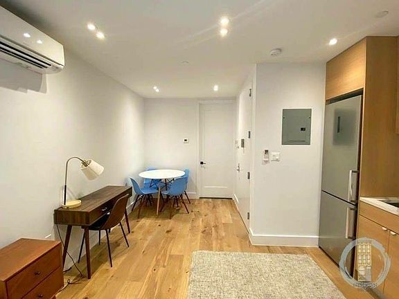 4th image of 37 Irving Pl #1FF