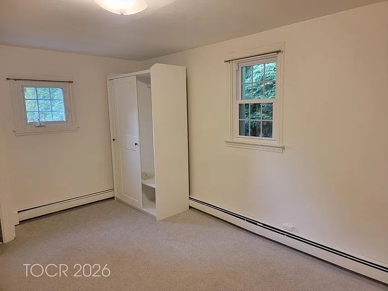 295 Lincoln Ave — Photo 8