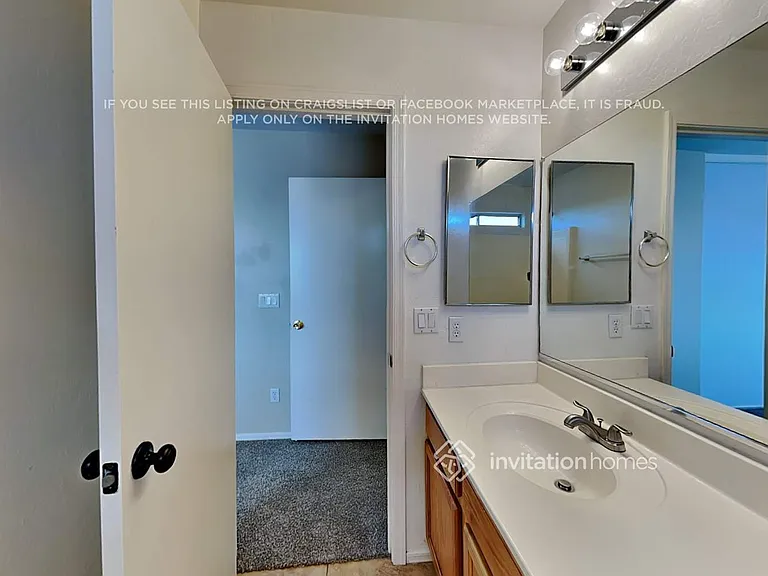 12541 W Myer Ln — Photo 14