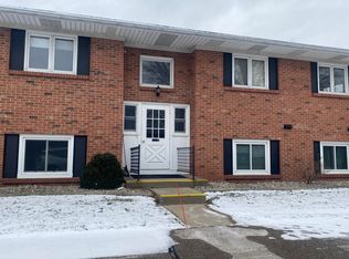 230 S State St APT 15, Zeeland, MI