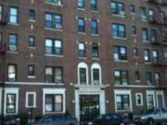 2nd image of 2234 Ocean Ave APT E8