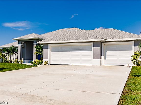 3rd image of 1013 NW 18th Ter