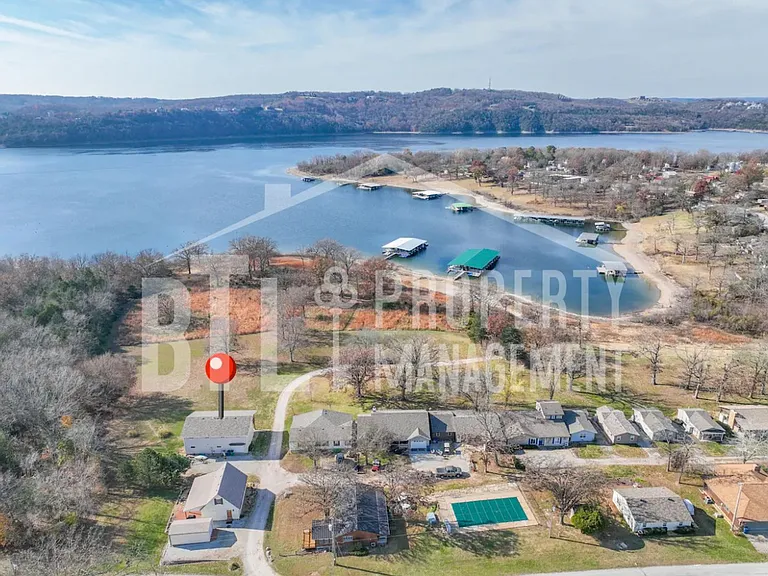 134 Lake Village Ln — Photo 5