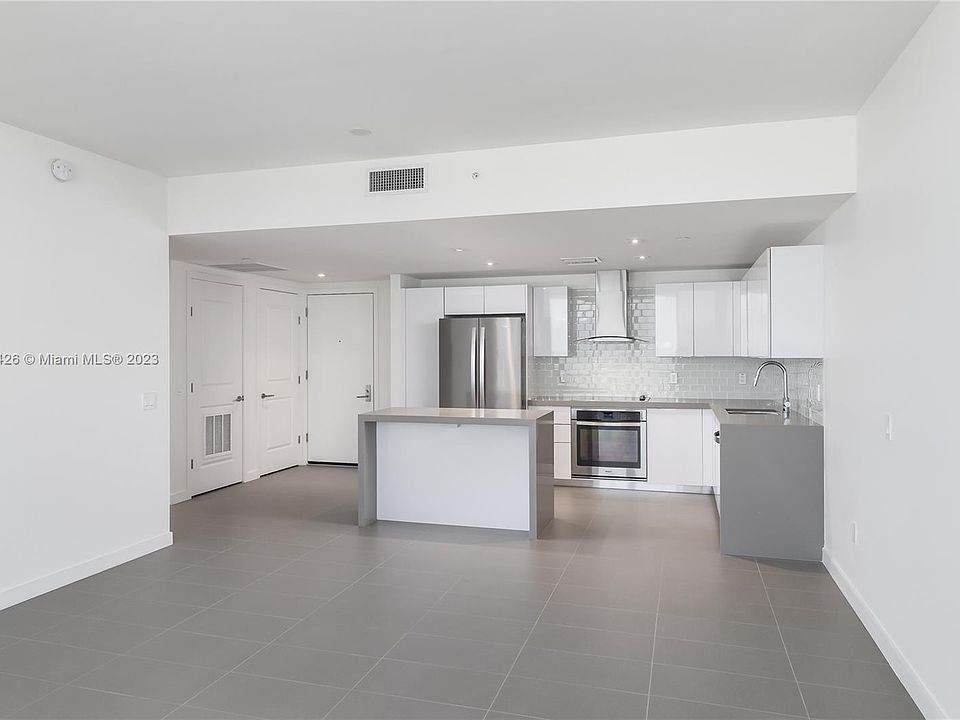 1st image of 1600 NE 1st Ave APT 3117